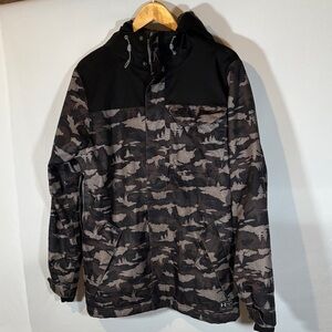 Under Armour infrared coldgear Men's Black and Gray Camouflage Jacket
